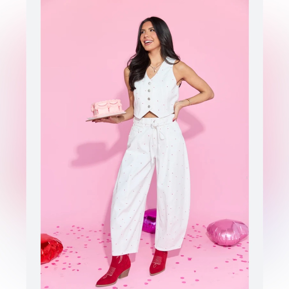 Peach love Bow Printed Barrel Jeans small